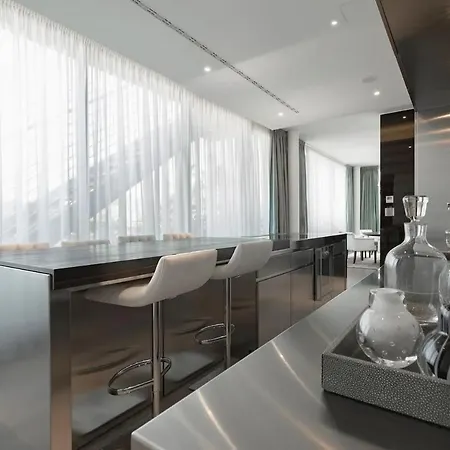 Ultra Luxury Penthouse With Pool